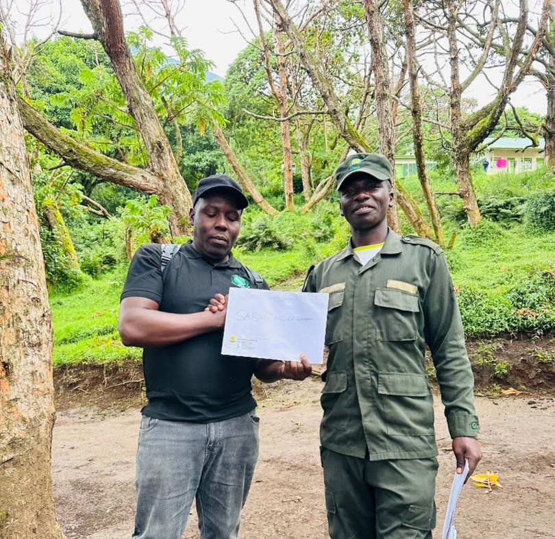 uganda-hiking-club-members-make-it-to-mount-muhabura